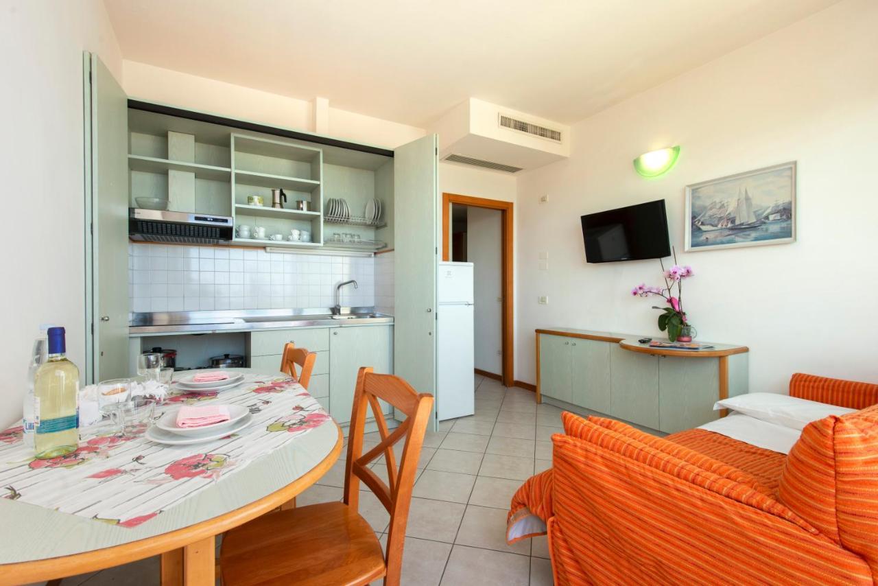 Hotel Residence Imperial Misano Adriatico Kültér fotó
